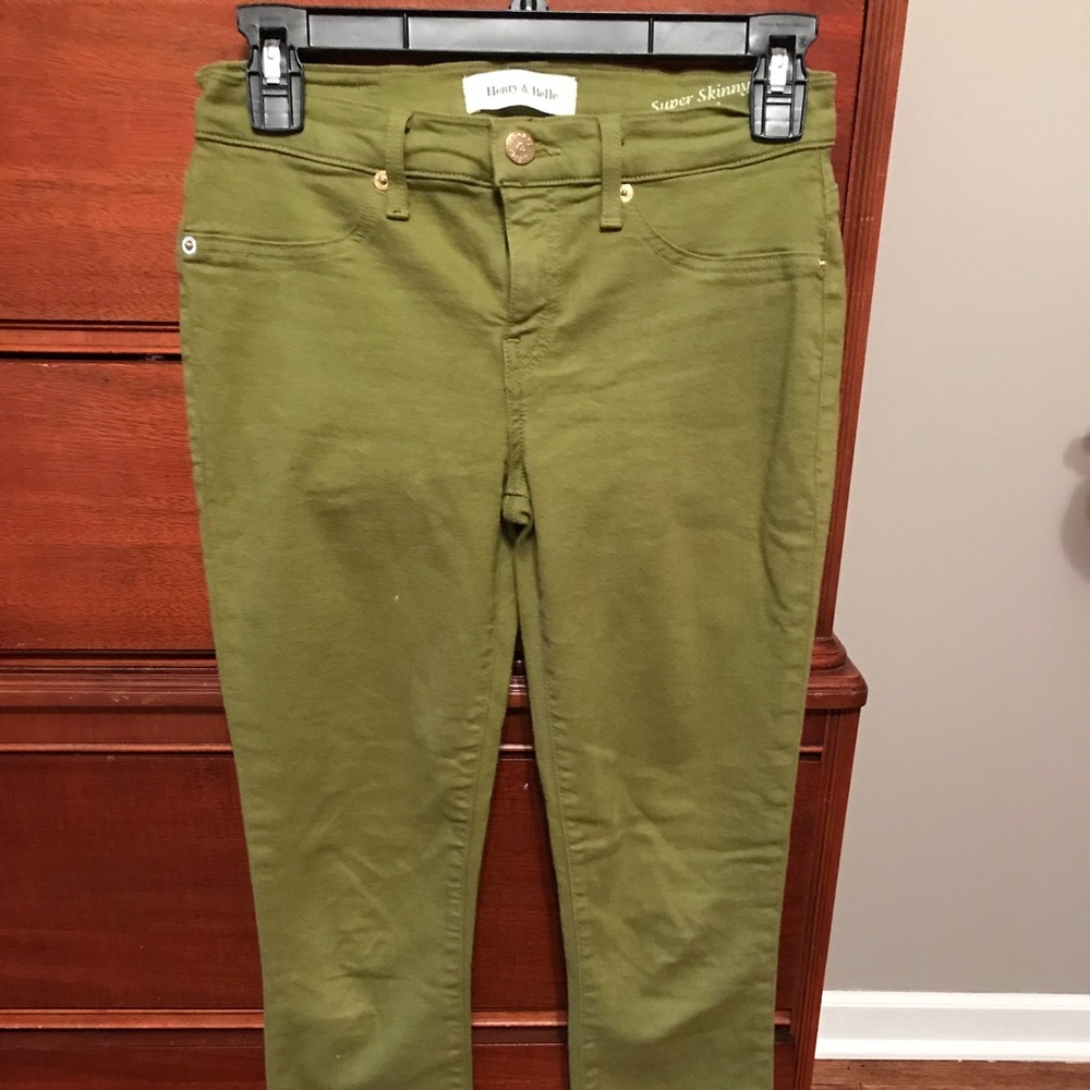 Green skinny jeans